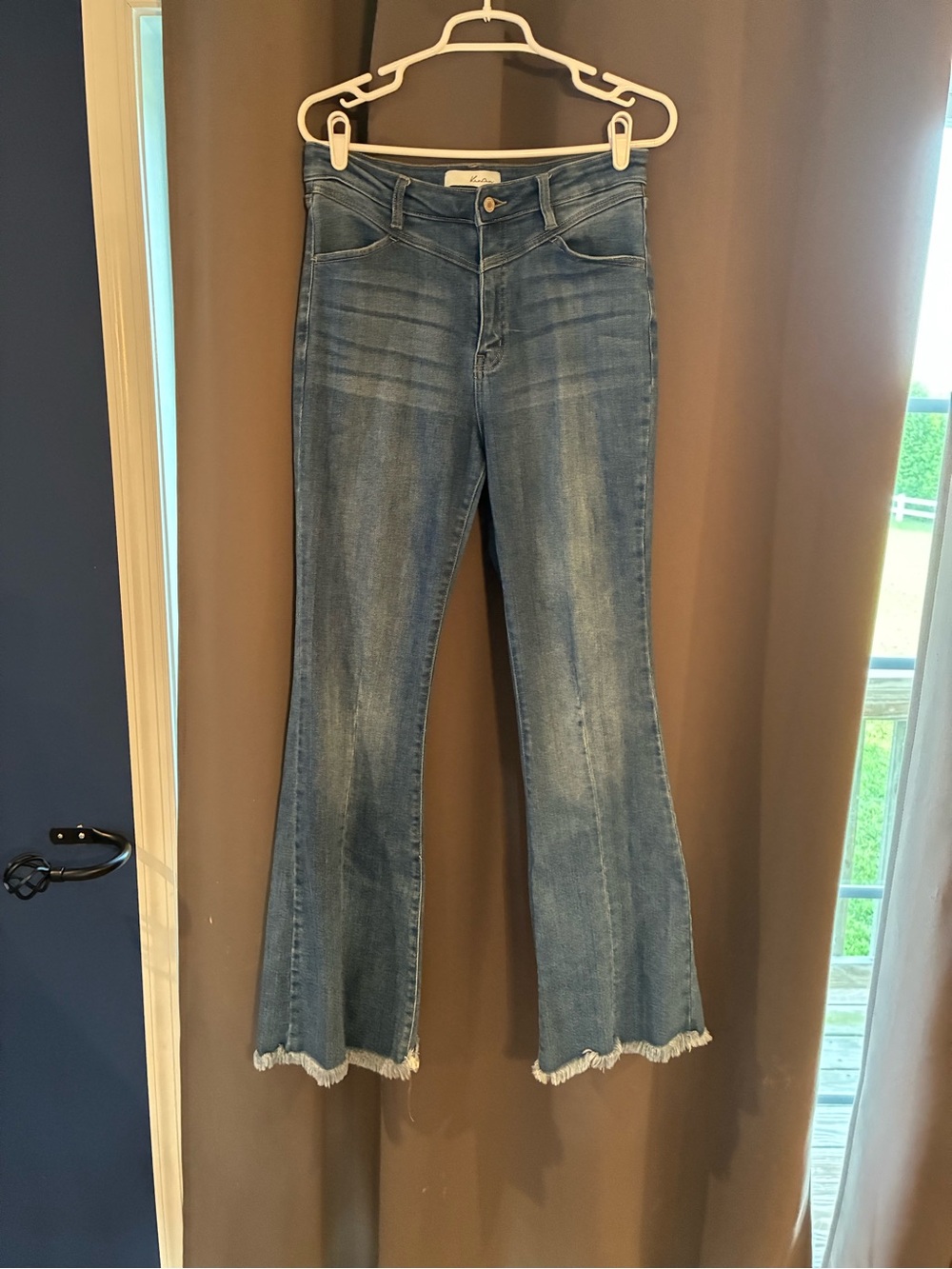 KanCan Women's Bootcut Jean, Sz 11/29, High Rise, Medium Wash Distressed, Frayed